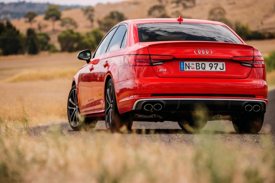  Audi S4 Sedan (B9) 2017 года  (AU) (фото 11 из 17)